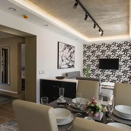 Pontjo Apartman Мішкольц Екстер'єр фото