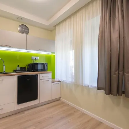 Pontjo Apartman Мішкольц Екстер'єр фото